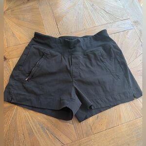 Athleta Black Women’s Trekkie North Athletic Shorts with Zip Pocket